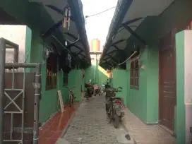 Dijual rumah kontrakan 4 pintu Ciputat