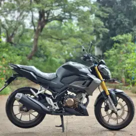 HONDA CB150R HITAM 2022 KM 400 PERAK SUPER ISTIMEWA PAJAK PANJANG