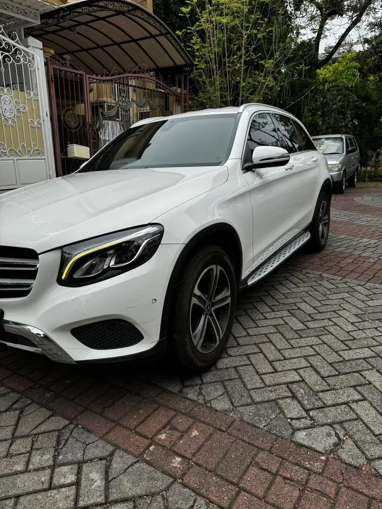 Mercedes glc 200 jual cepat