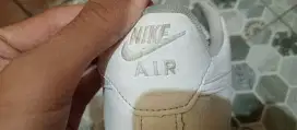 SEPATU NIKE AIR FORCE