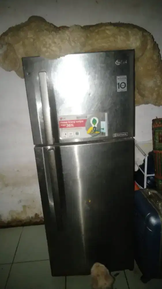 Terima kulkas dan freezer yang sudah rusak