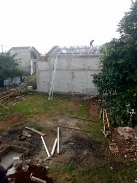 Trima tukang harian maupun borongan.