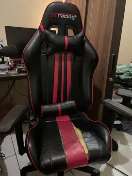 Kursi Gaming STRACING Trident Series