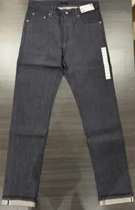 Uniqlo slim fit Stretch selvedge size 31