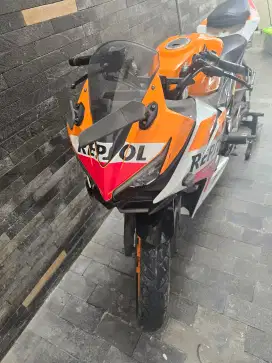 DIJUAL MOTOR HONDA REPSOL