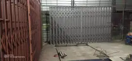 pintu harmonika