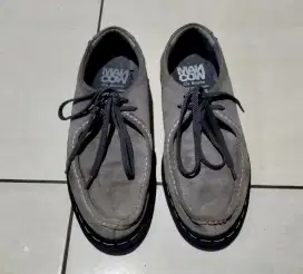 Sepatu kulit mancow size 43/44 muluss murah