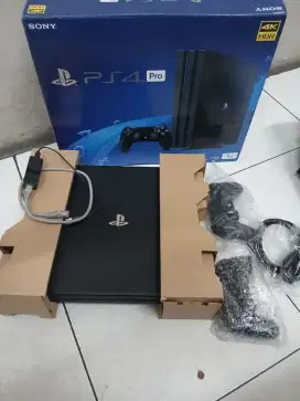 PlayStation 4 Pro black 1 TB