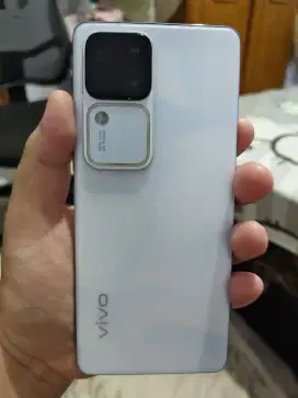 VIVO V30 8/256 WHITE GARANSI RESMI ON