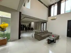DIJUAL RUMAH 3 LT SIAP HUNI - Raya Citraland Utama - MEWAH ***