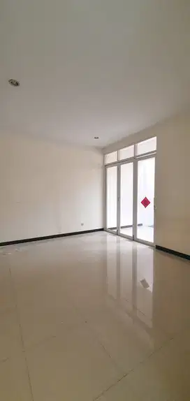 Rumah 2 Lantai Di Taman Kopo Indah Bandung