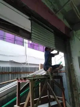 Tukang benerin pintu rolling door folding gate