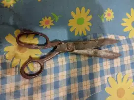 Gunting Jadul Jerman 9 inch