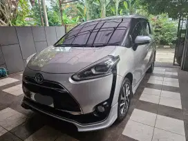 Toyota Sienta Q 2017