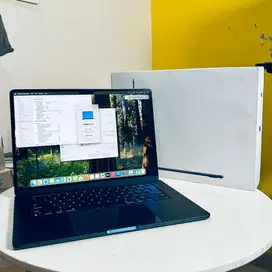 MacBook Air 15 inch M2 fullset original resmi iBox Likenew