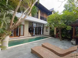 DIJUAL VILLA 2 LANTAI LUAS DAN BESAR DI KEROBOKAN KUTA BADUNG