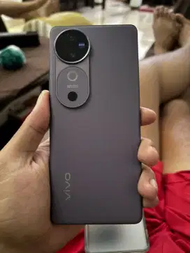 Vivo V40 5G 12/256GB purple full set (second like new)