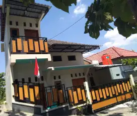 Rumah 1,5lantai mojosongo solo
