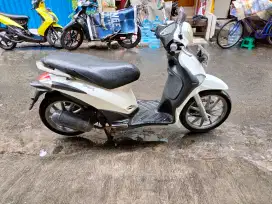 Piaggio Liberty tahun 2012 mesin halus pajak panjang.