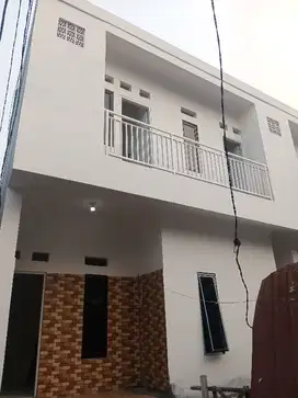 Dijual rumah kos2an nempel kampus Unindra kamp.tengah