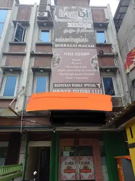 Ruko Siap Huni di Jalan Utama di Tebet