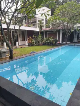 Jual Rumah Cibubur 4 Kamar Luas 960 Kolam Renang Carport 7 Mobil