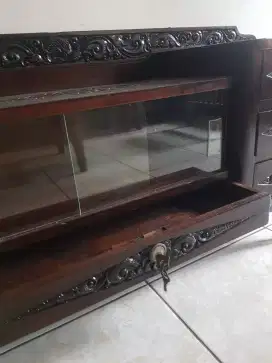 Dijual Buffet Lemari Jati Asli Ukir Antik Terawat