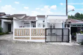 Rumah SHM Hadap Utara Semi Furnished di Margo Residence, Depok J-10852