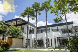 One of a kind Designer Villa in great Location of Canggu