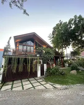 Dijual Rumah Konsep Villa Di Taman Puspa Raya Citraland Surabaya Barat