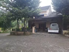 RUMAH POSISI HOOK DEPAN TAMAN PANDANARAN HILLS SEMARANG