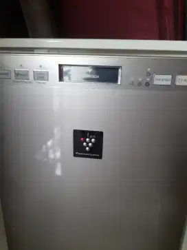 Air purifire merk SHARP