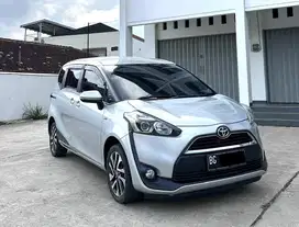 [Dp 20jt] Toyota Sienta V matic 2016 km rendah full Orisinil mulus