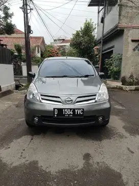 Grand Livina 2013 kredit dp 10jt