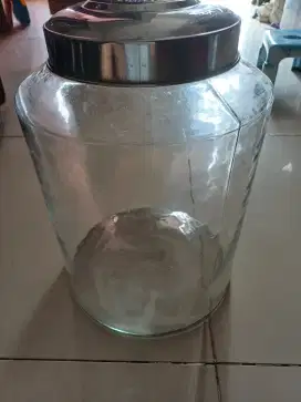 Toples kaca besar