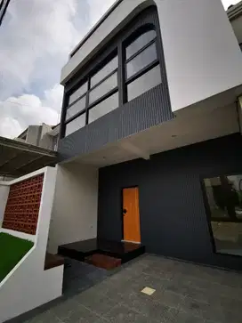 rumah cantik 3 lt view bagus di ikan tombro dekat suhat kampus UB UMM