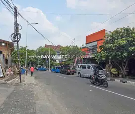 Dijual Bangunan Komersil di Jl. Tebet Barat Dalam Raya
