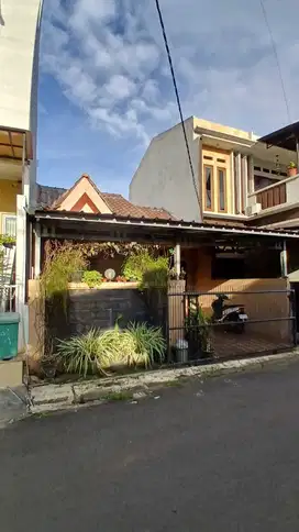 Dijual cepat rumah murah siap huni 1 lt akses 2 mobi Pamulang Tangsel