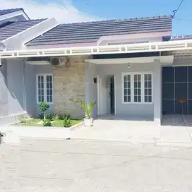 Rumah nyaman masih baru di cluster dekat jalan Mangesty gatak