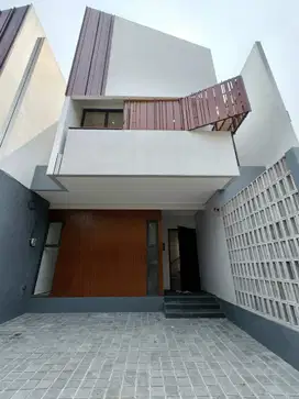 Di Jual Rumah design classic di Duren sawit Jakarta Timur