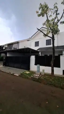 Turun Harga Rumah Baru 2 Lantai Siap Huni di Giriloka BSD