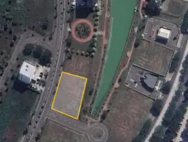 Tanah kavling komersial boulevard delatamas akses ramai