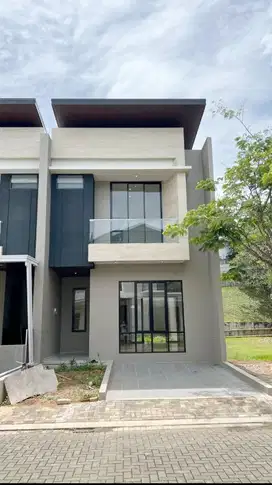 Rumah Brand New, strategis di Cluster Azurra Vanya park BSD City