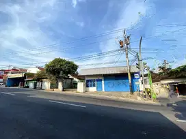 Rumah toko dan gudang tepi jalan raya di Mojosongo