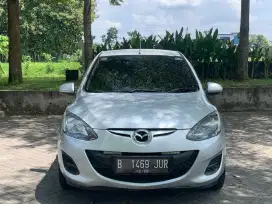 MAZDA 2 S MANUAL 2011