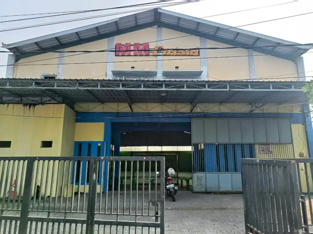 Dijual / Disewakan Gudang atau Lapangan Futsal