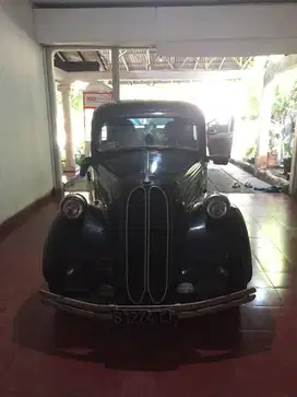 JUAL FORD ANGLIA TAHUN 49