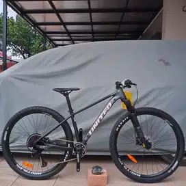 United Clovis 5.10 Grey 29er S NEW (Gress)