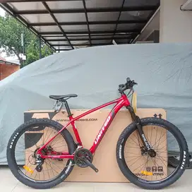 United Monanza 4.30 M 27,5 Red NEW (GRESS)