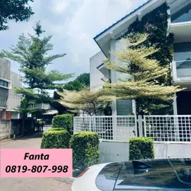 Rumah Cozy Dijual Segera Desain Bagus di Permata Bintaro Jaya FN15129